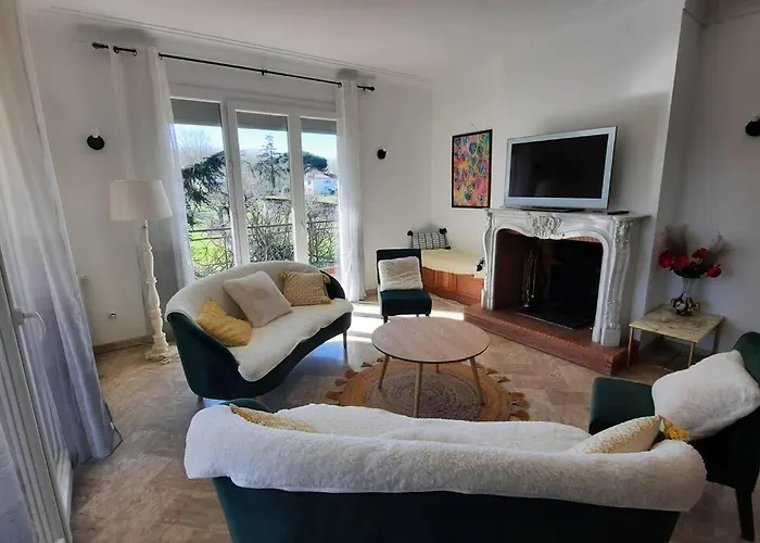 La Maison De Lili * Colayrac-Saint-Cirq